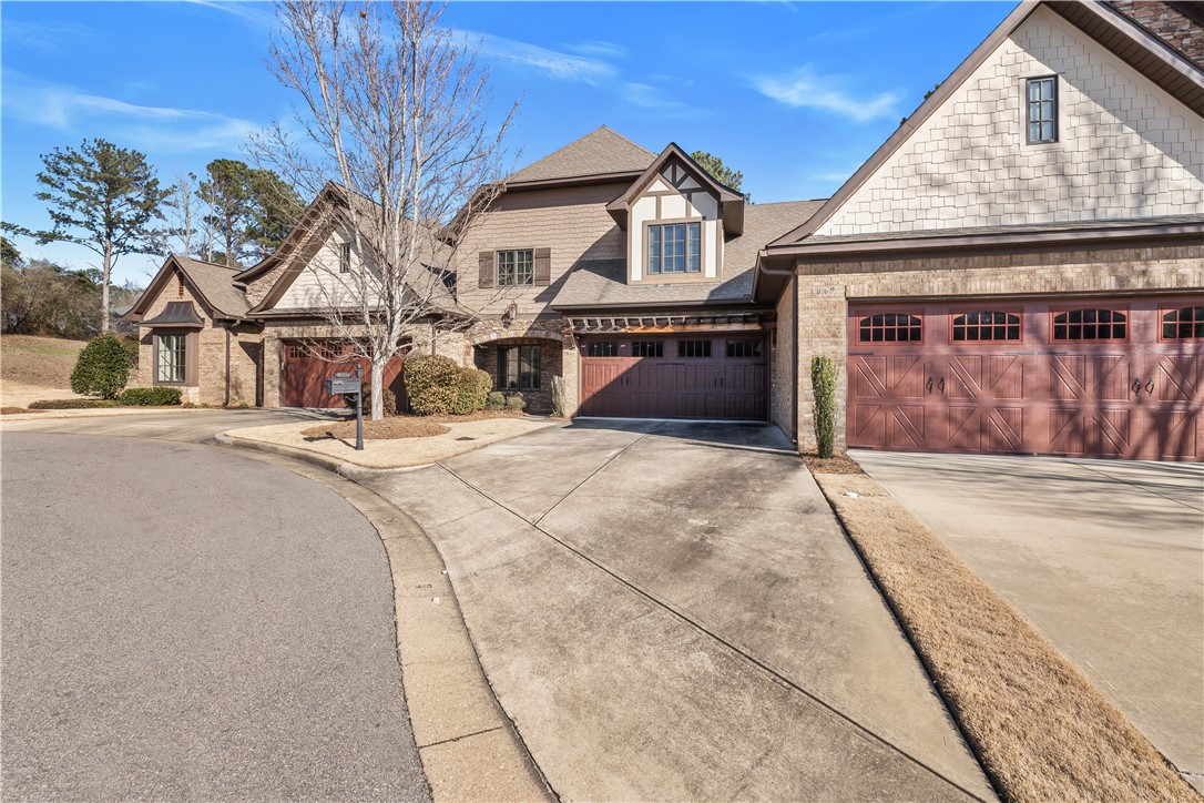 1665 EASTON COURT