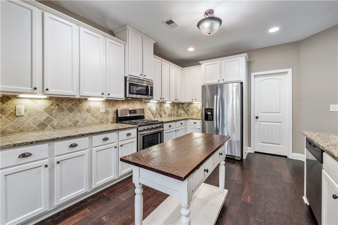 302 QUARRY PLACE
