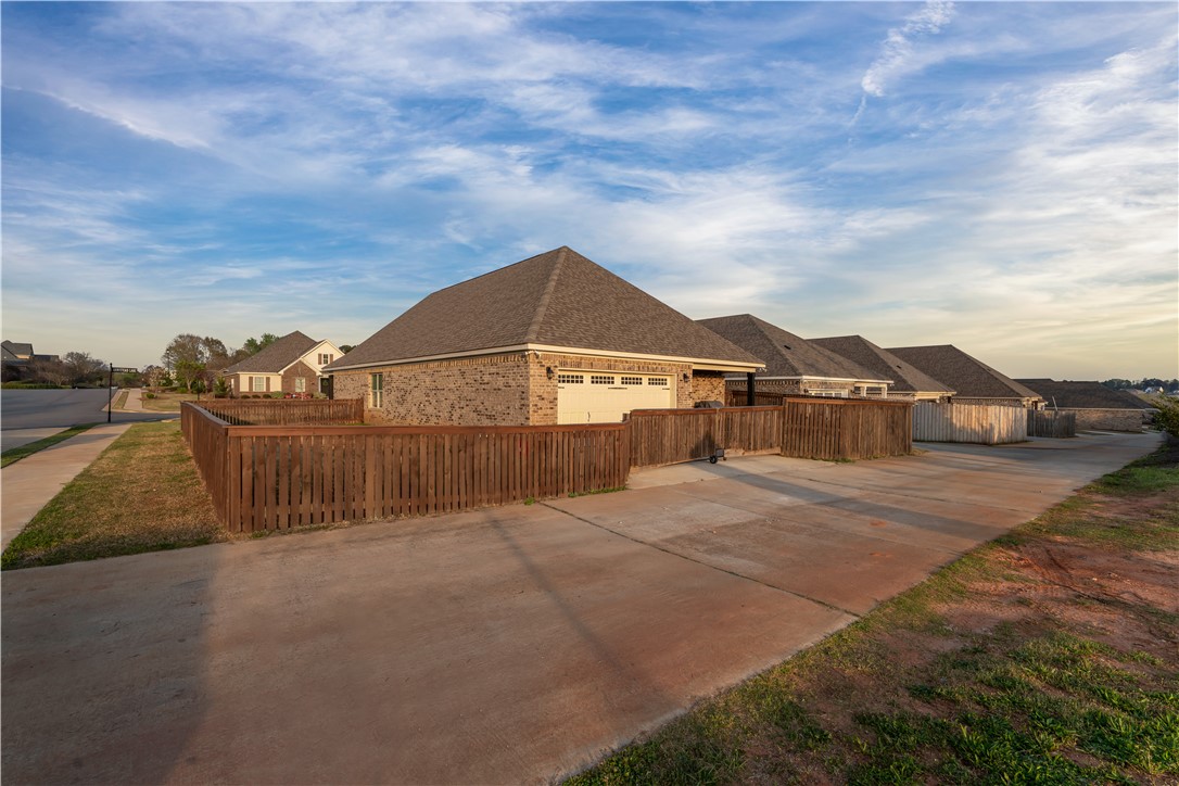 2065 ARMISTEAD LANE