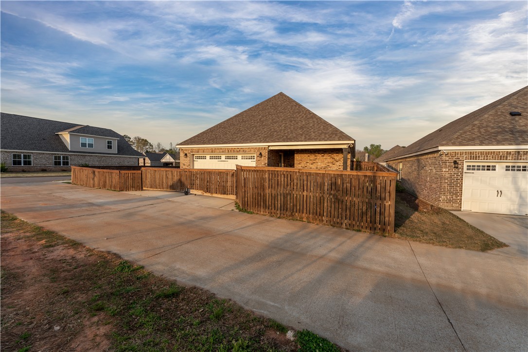 2065 ARMISTEAD LANE