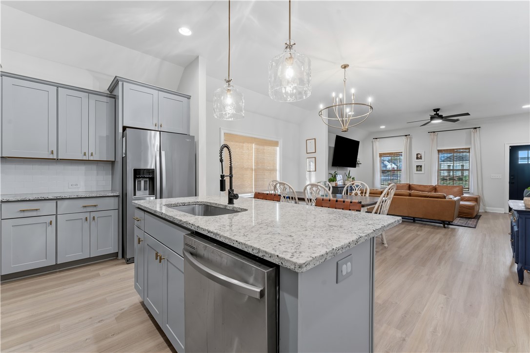 2065 ARMISTEAD LANE