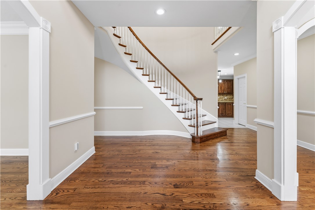202 ASHETON LANE