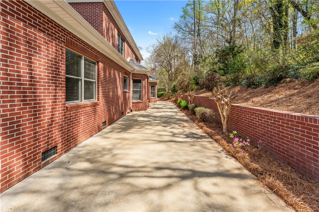 202 ASHETON LANE