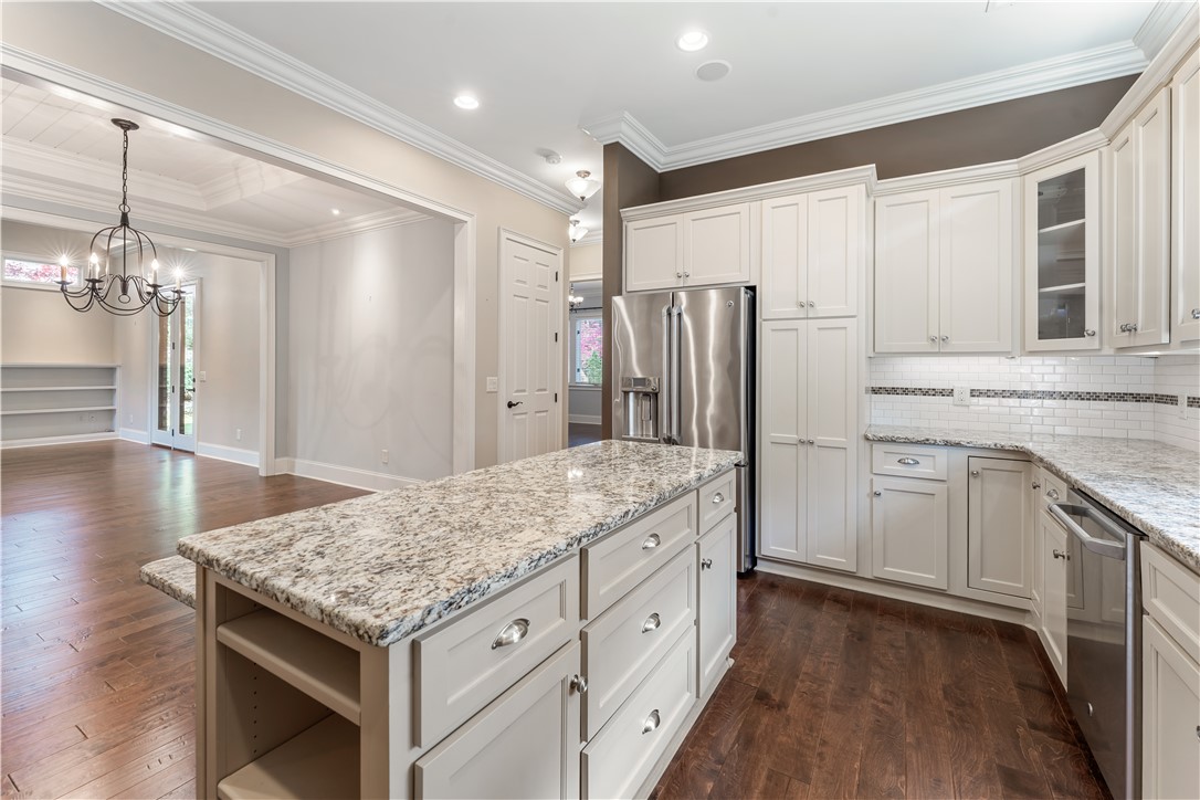 1668 WOODLEY CIRCLE