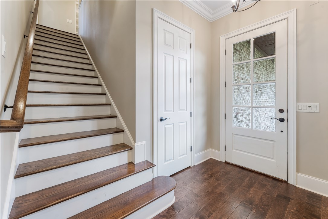 1668 WOODLEY CIRCLE