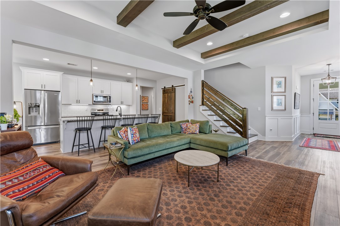 1513 DARTMOUTH DRIVE