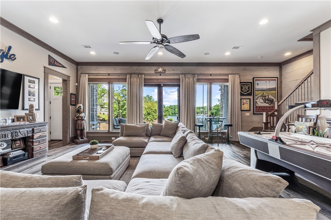 63 FLAT ROCK LANE