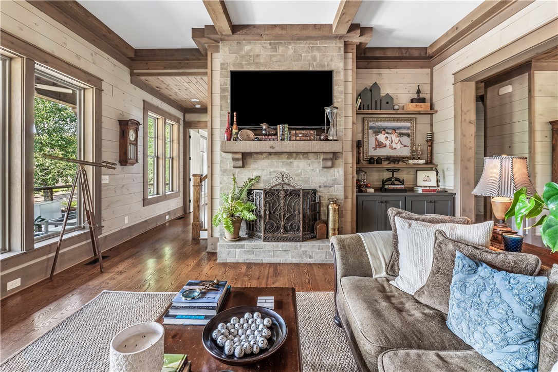 63 FLAT ROCK LANE