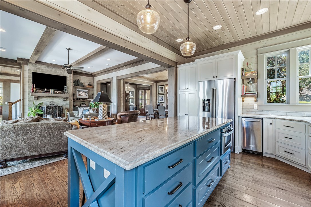 63 FLAT ROCK LANE