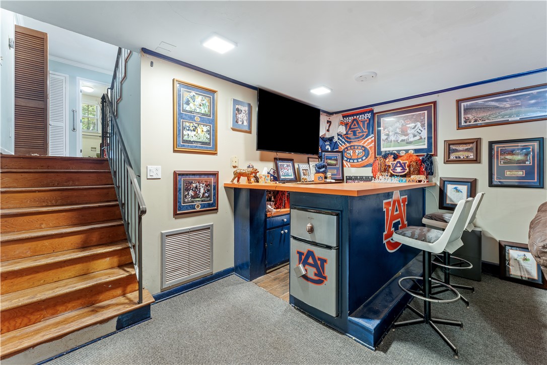 212 REDWOOD COURT
