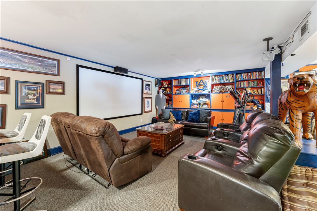 212 REDWOOD COURT