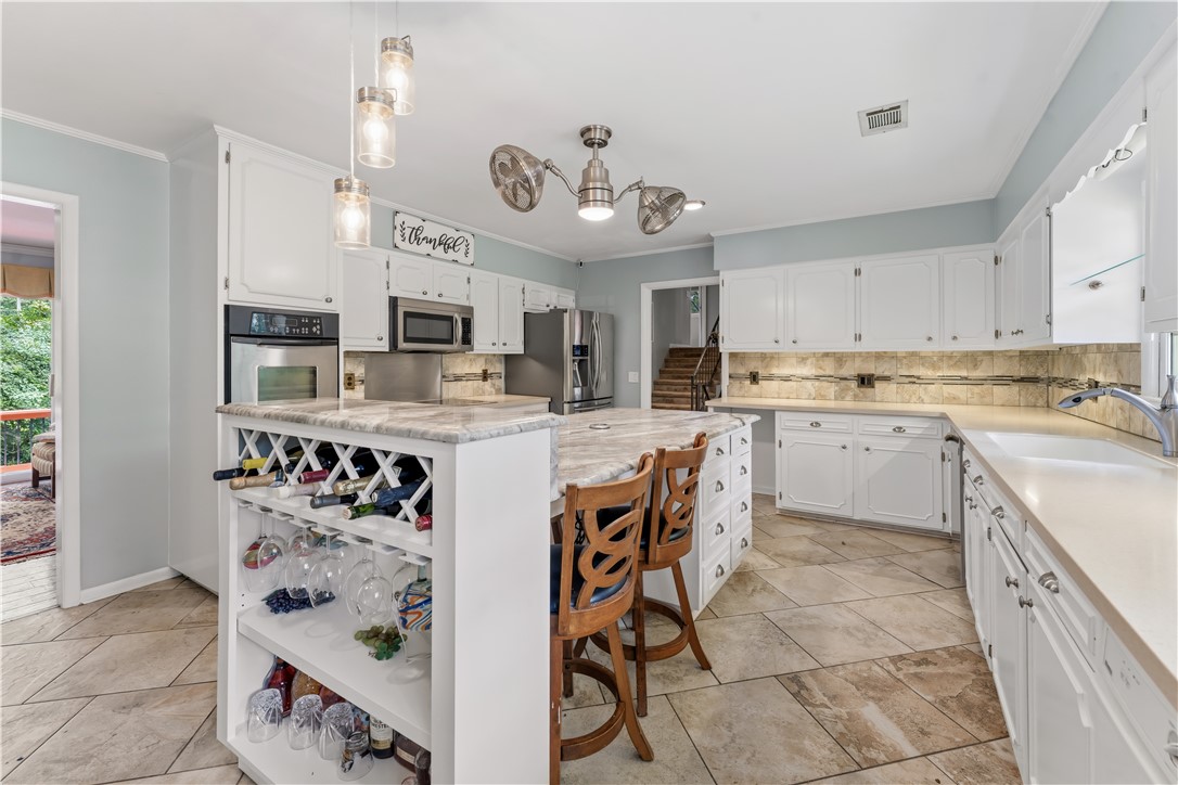 212 REDWOOD COURT