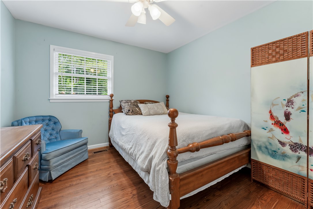 212 REDWOOD COURT