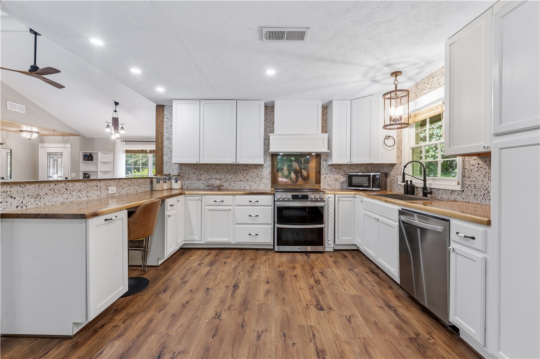 514 CEDARBROOK DRIVE