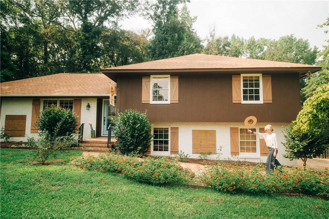 514 CEDARBROOK DRIVE