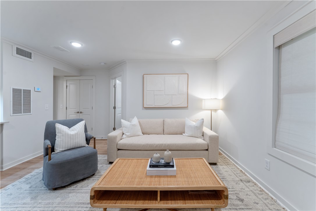 835 N GAY STREET 2