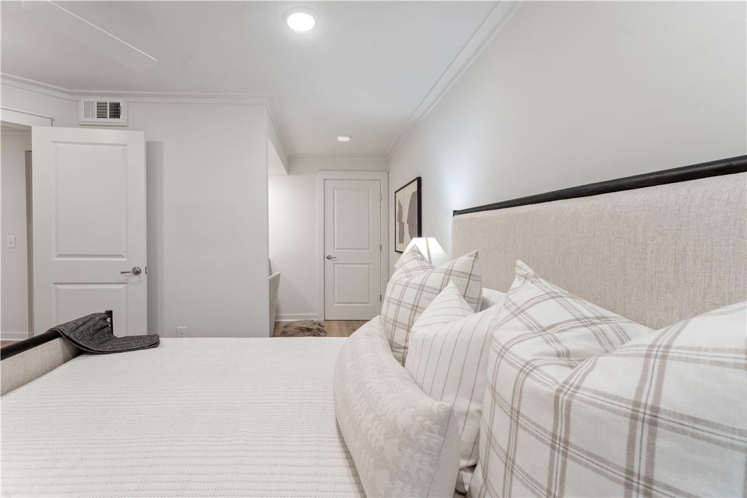 835 N GAY STREET 2