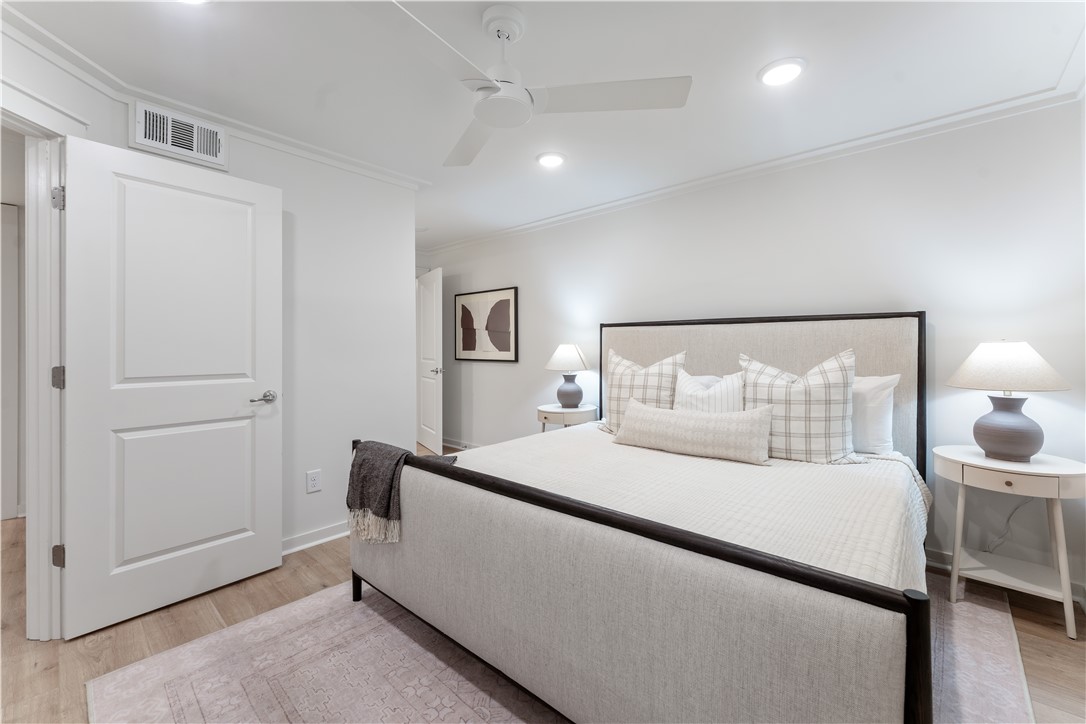 835 N GAY STREET 2