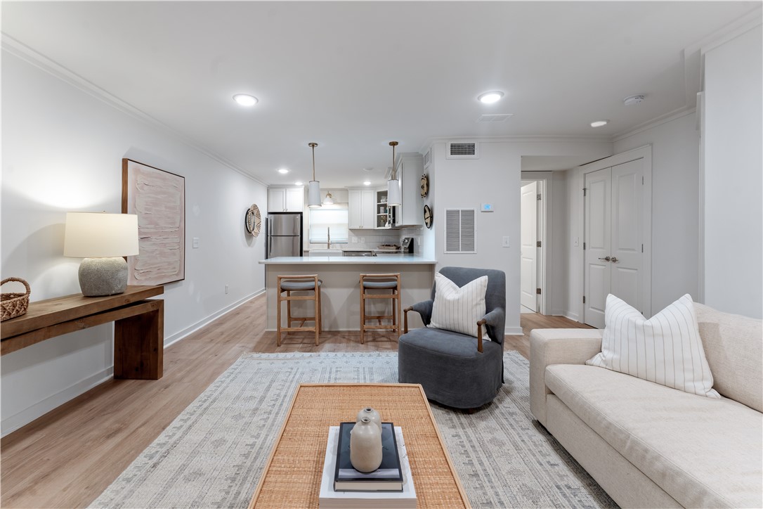 835 N GAY STREET 2
