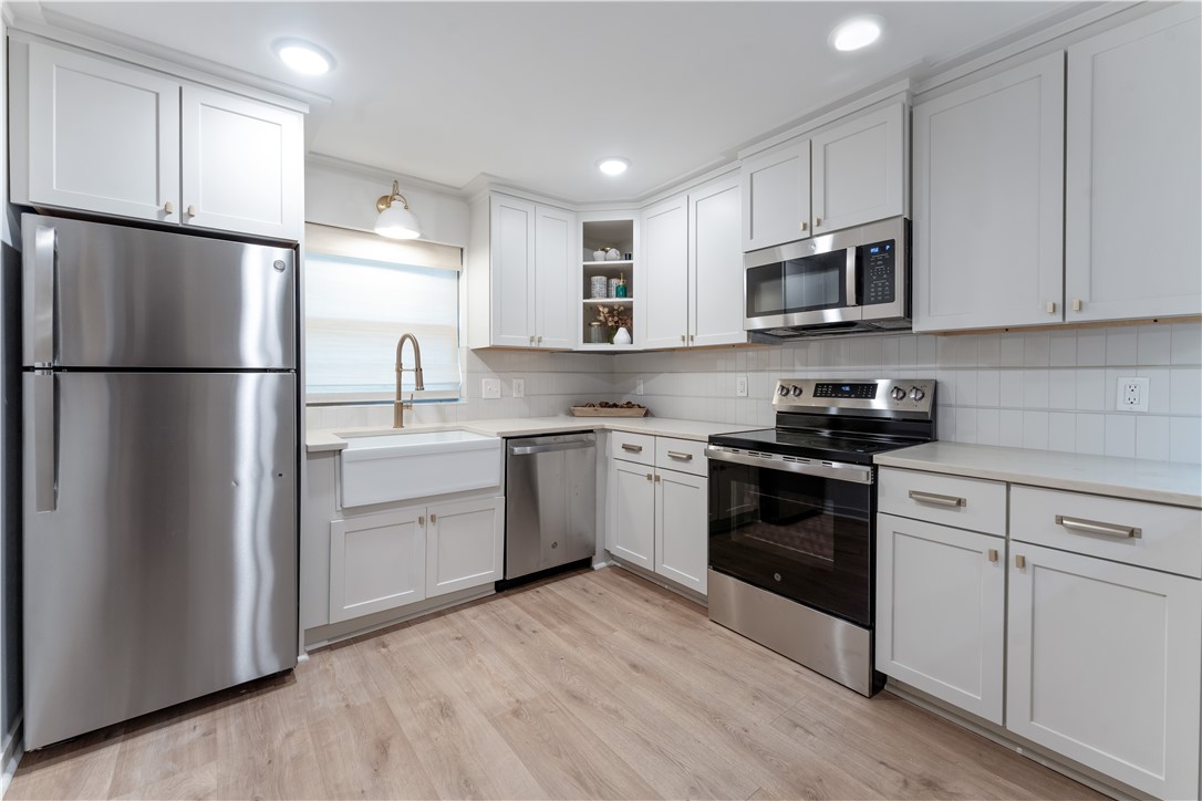 835 N GAY STREET 2
