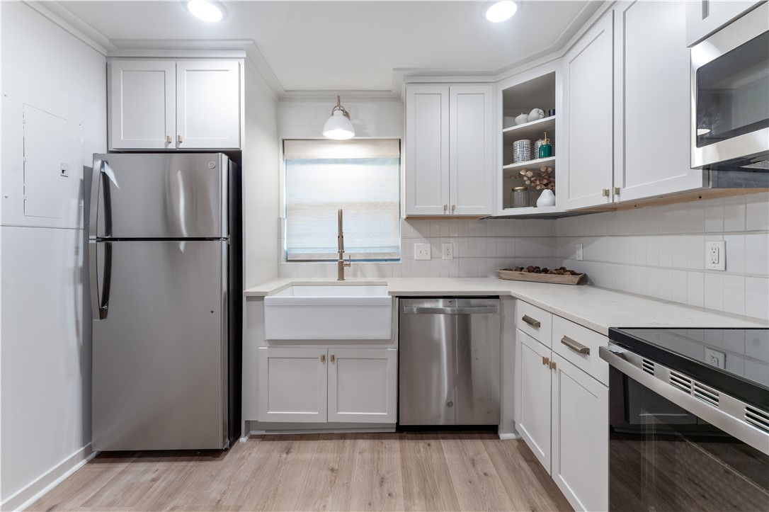 835 N GAY STREET 2