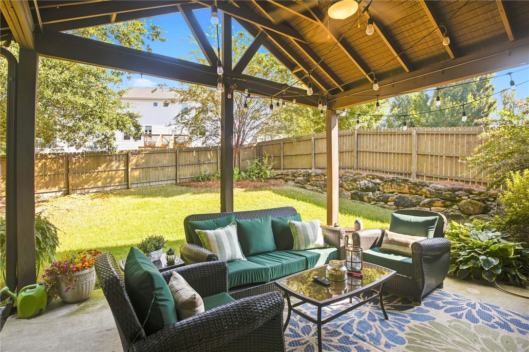 1917 SEQUOIA DRIVE
