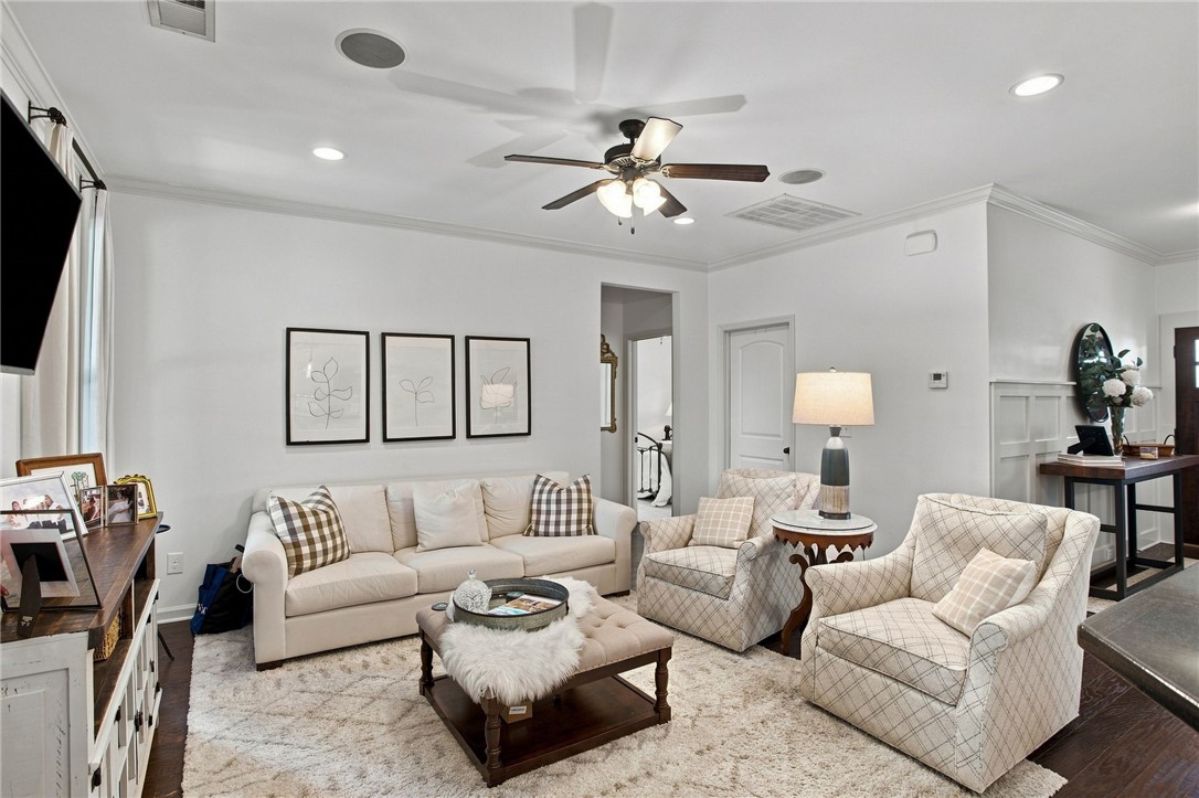 1917 SEQUOIA DRIVE