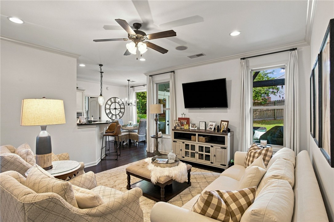 1917 SEQUOIA DRIVE