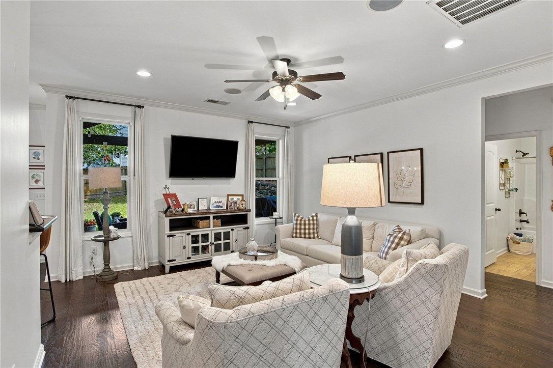 1917 SEQUOIA DRIVE
