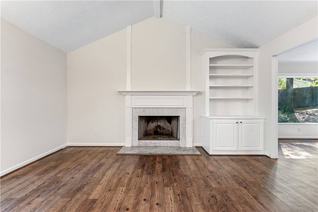 630 EAST LANE