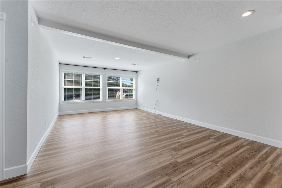 544 CLOVERDALE DRIVE