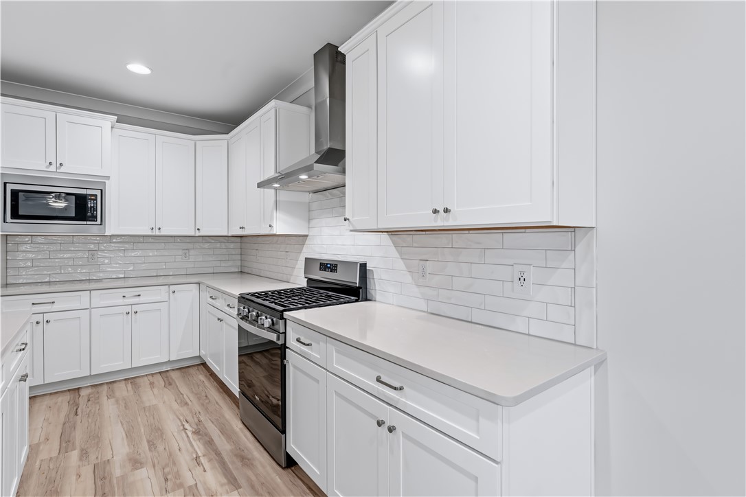544 CLOVERDALE DRIVE