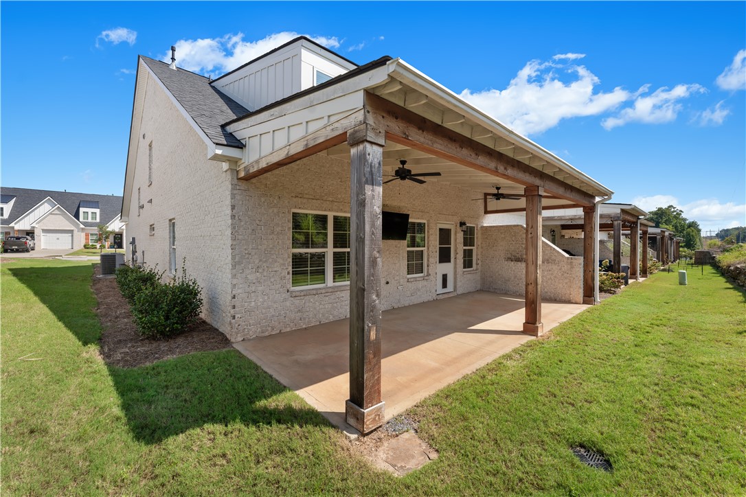 544 CLOVERDALE DRIVE