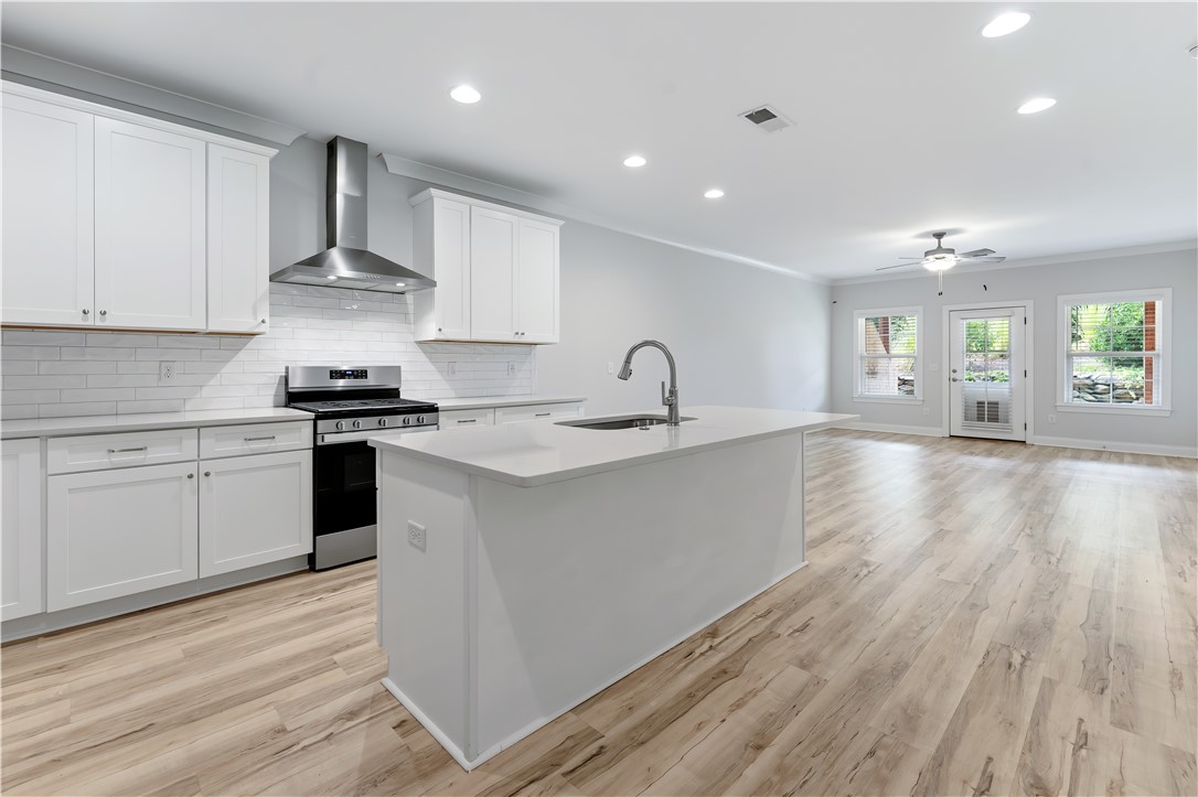 544 CLOVERDALE DRIVE