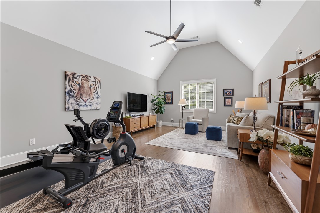 795 S GAY STREET