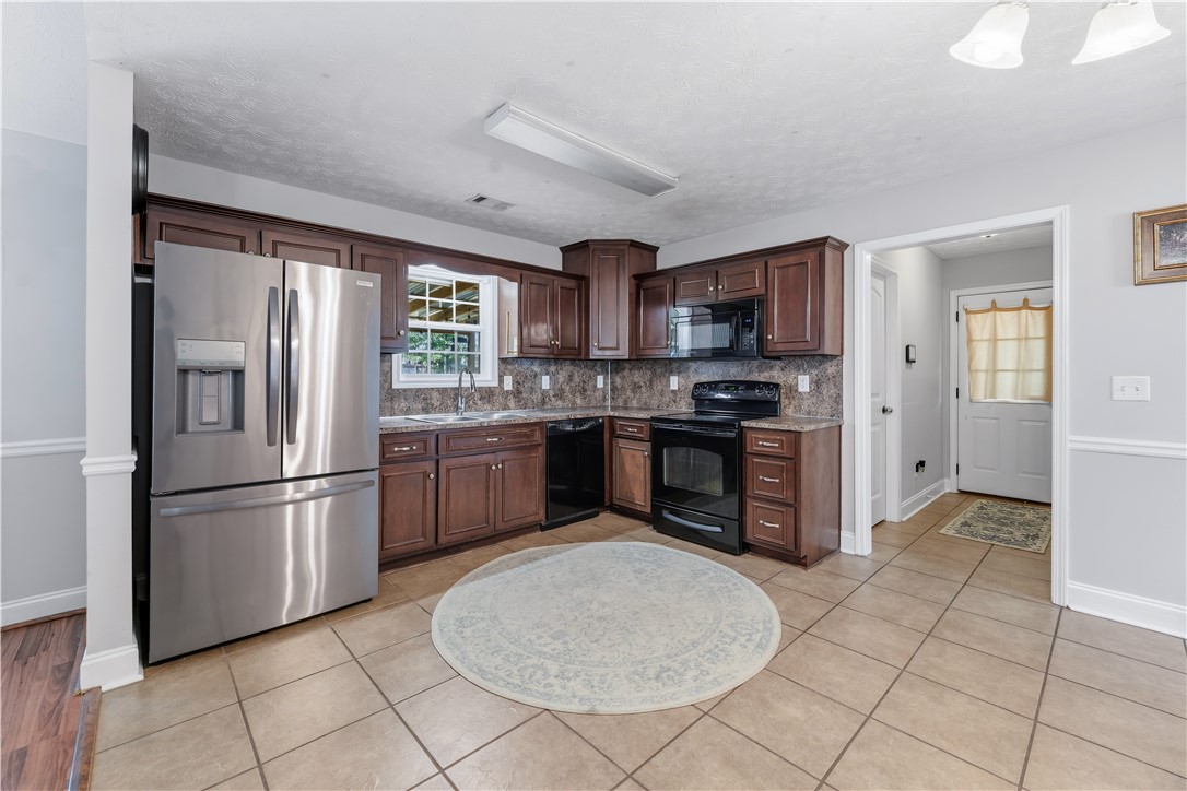 615 LEE ROAD 2087 N/A