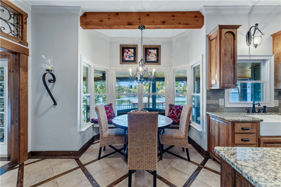 85 BRIARWOOD POINT