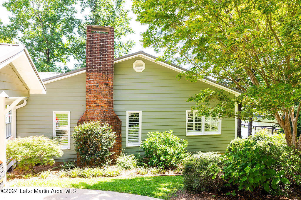 262 Shady Pt
