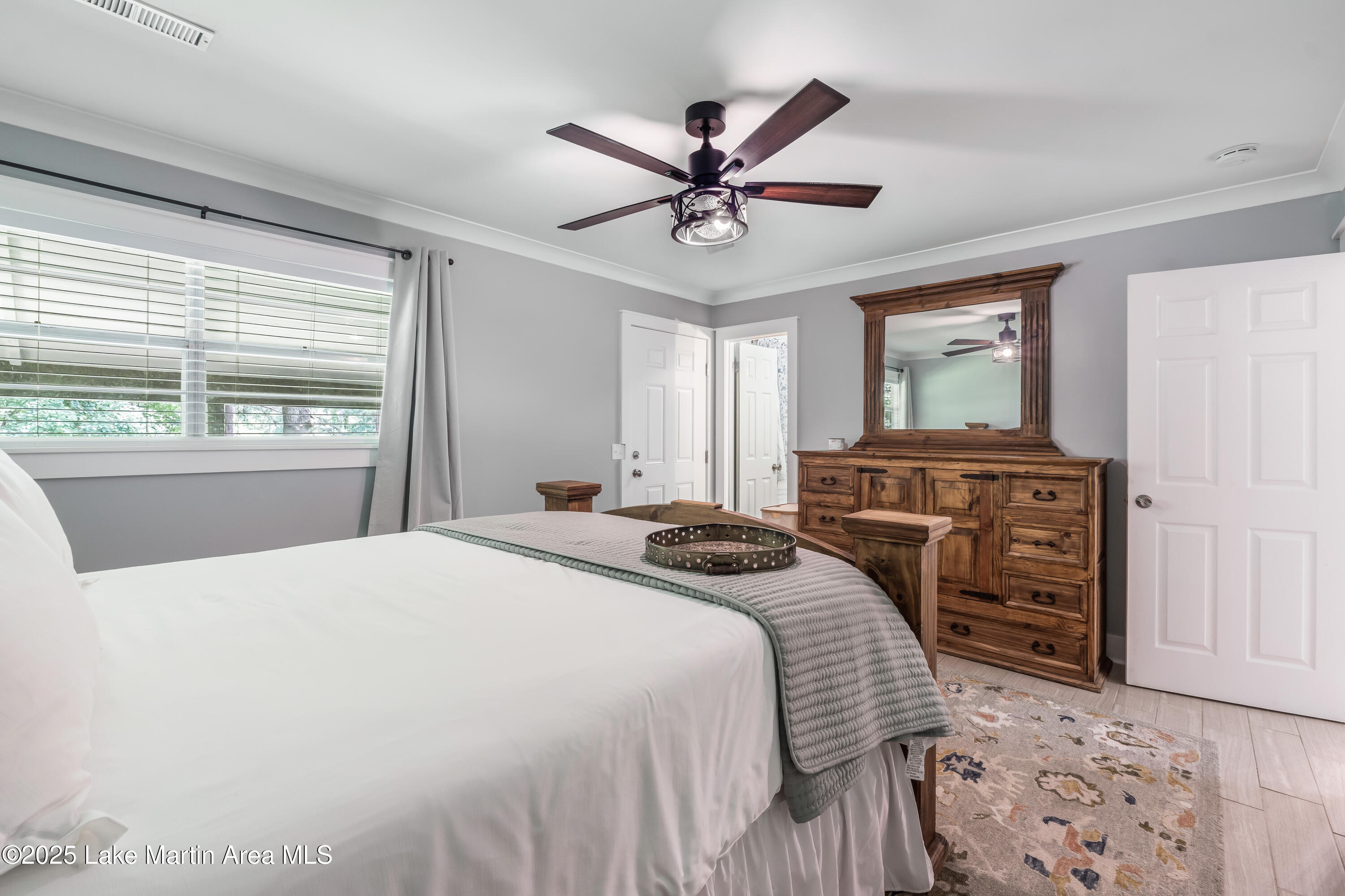 60 Vista Wood Dr