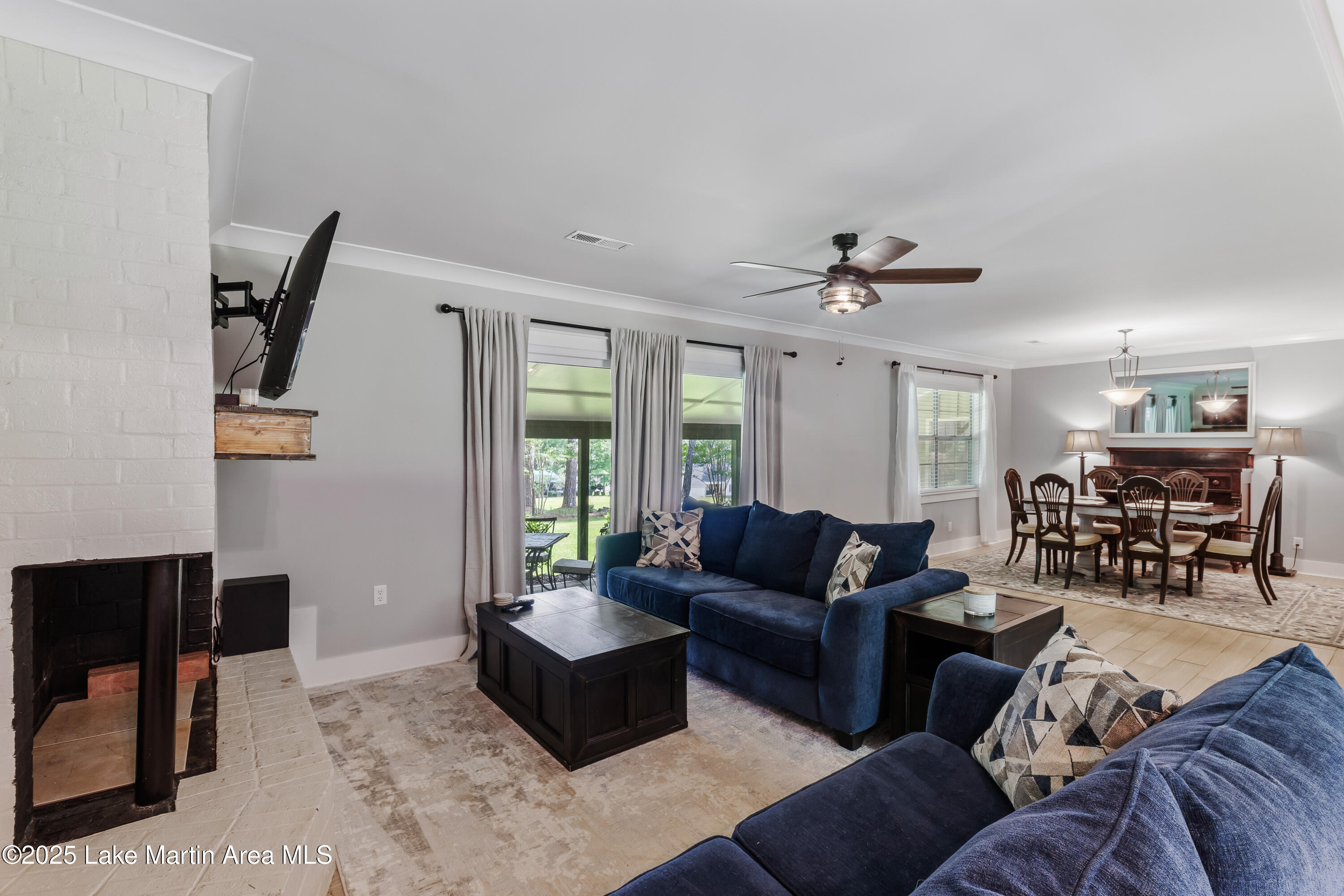 60 Vista Wood Dr