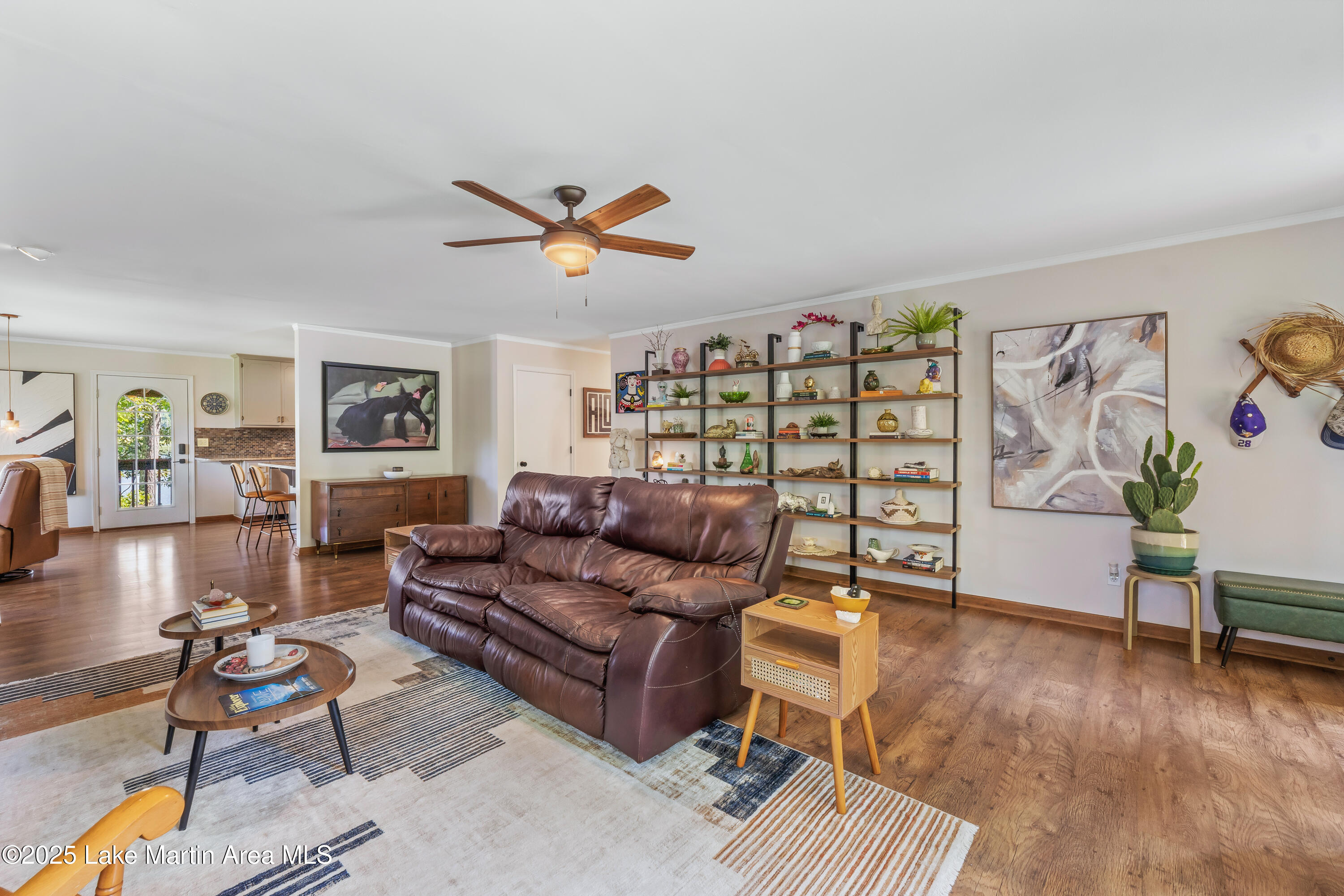 660 Murphy Ln