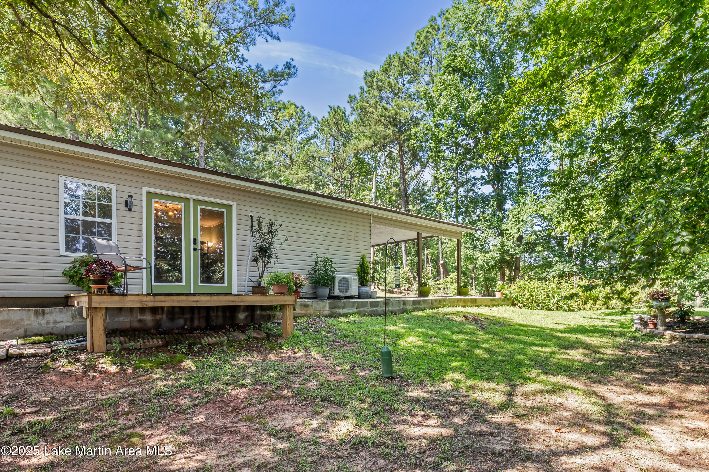 660 Murphy Ln