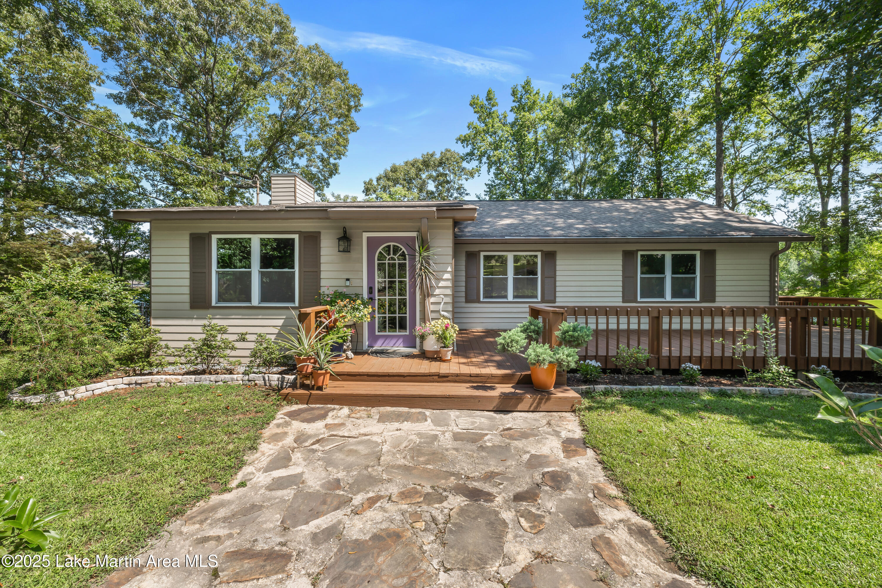 660 Murphy Ln