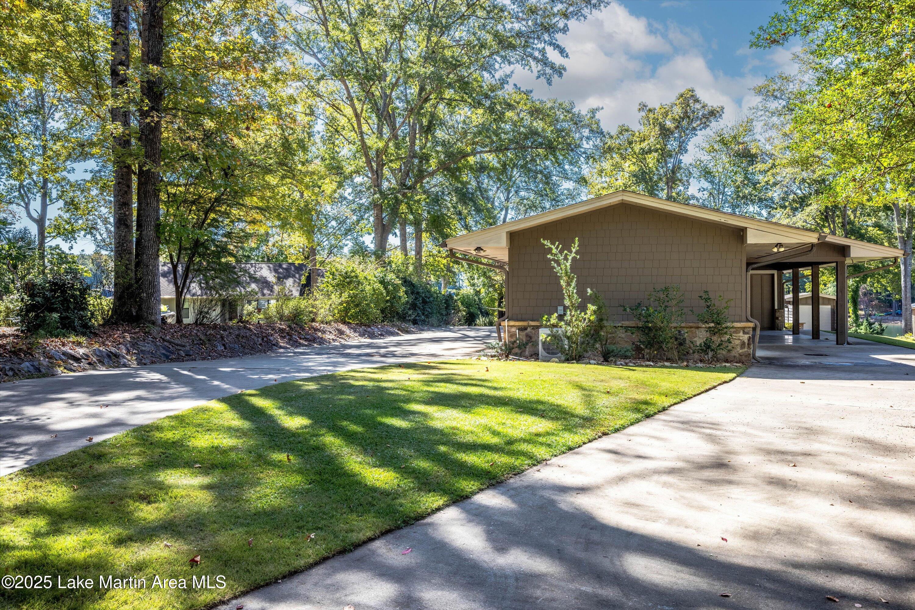 825 Beach Island Trace
