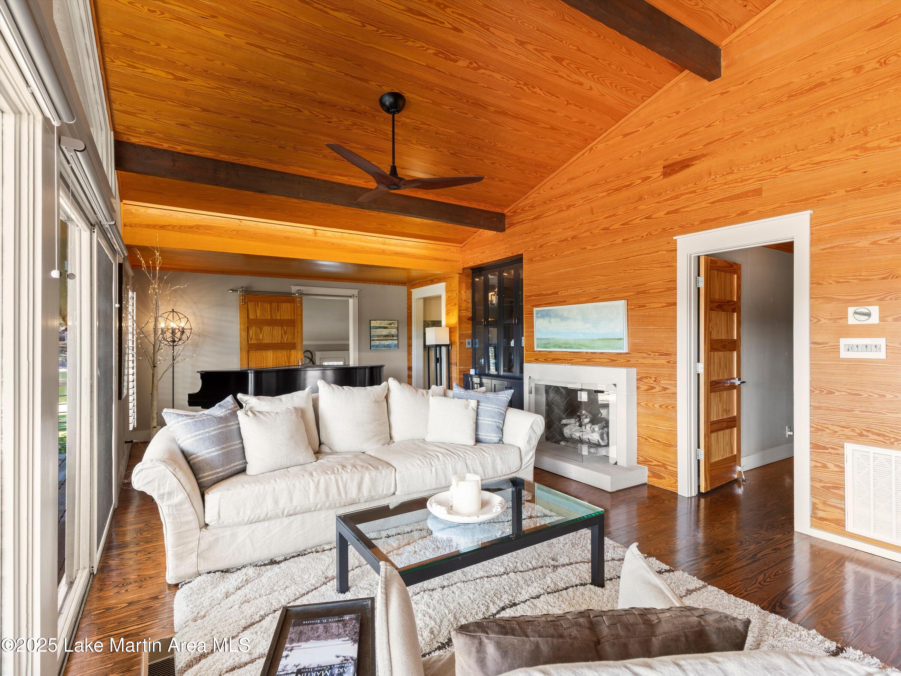 825 Beach Island Trace