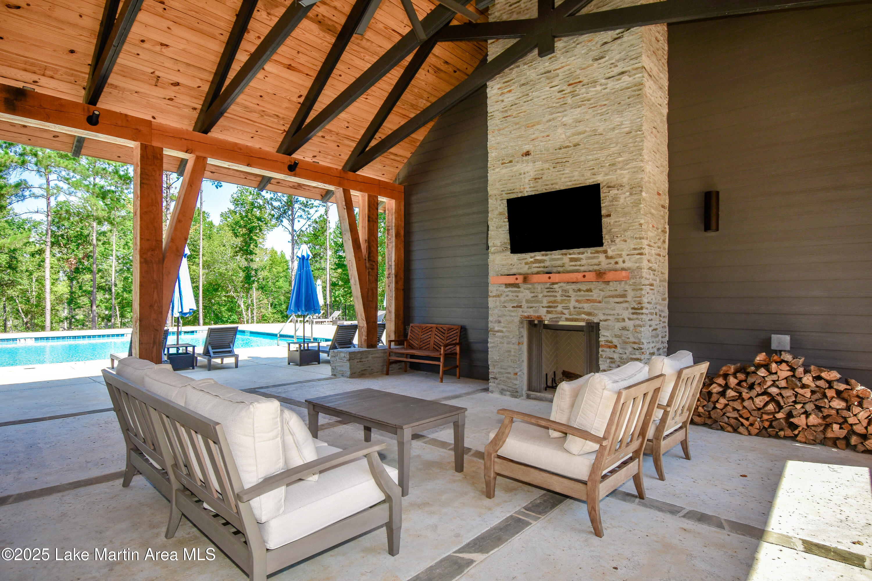182 Oliver Way