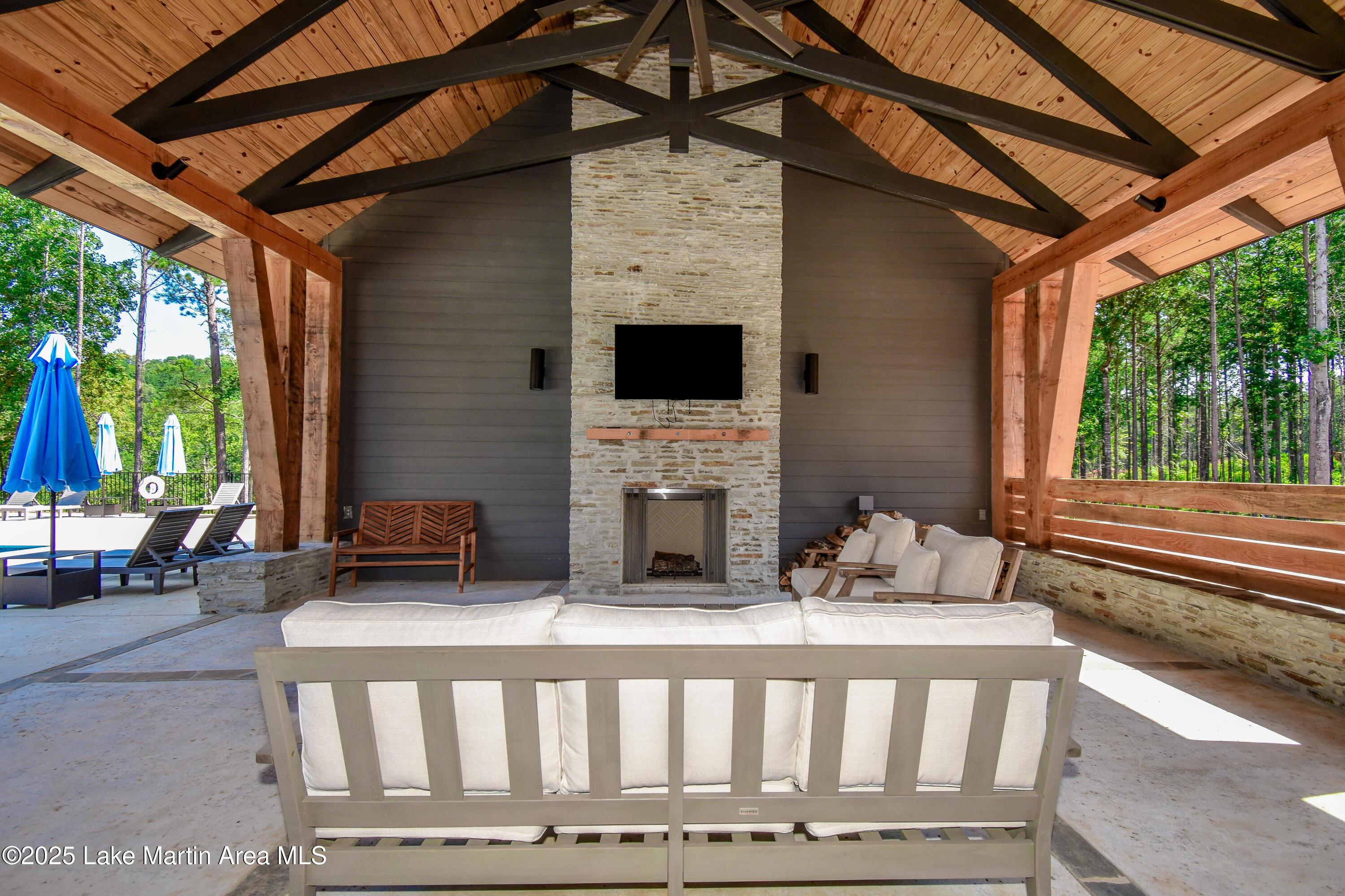 182 Oliver Way