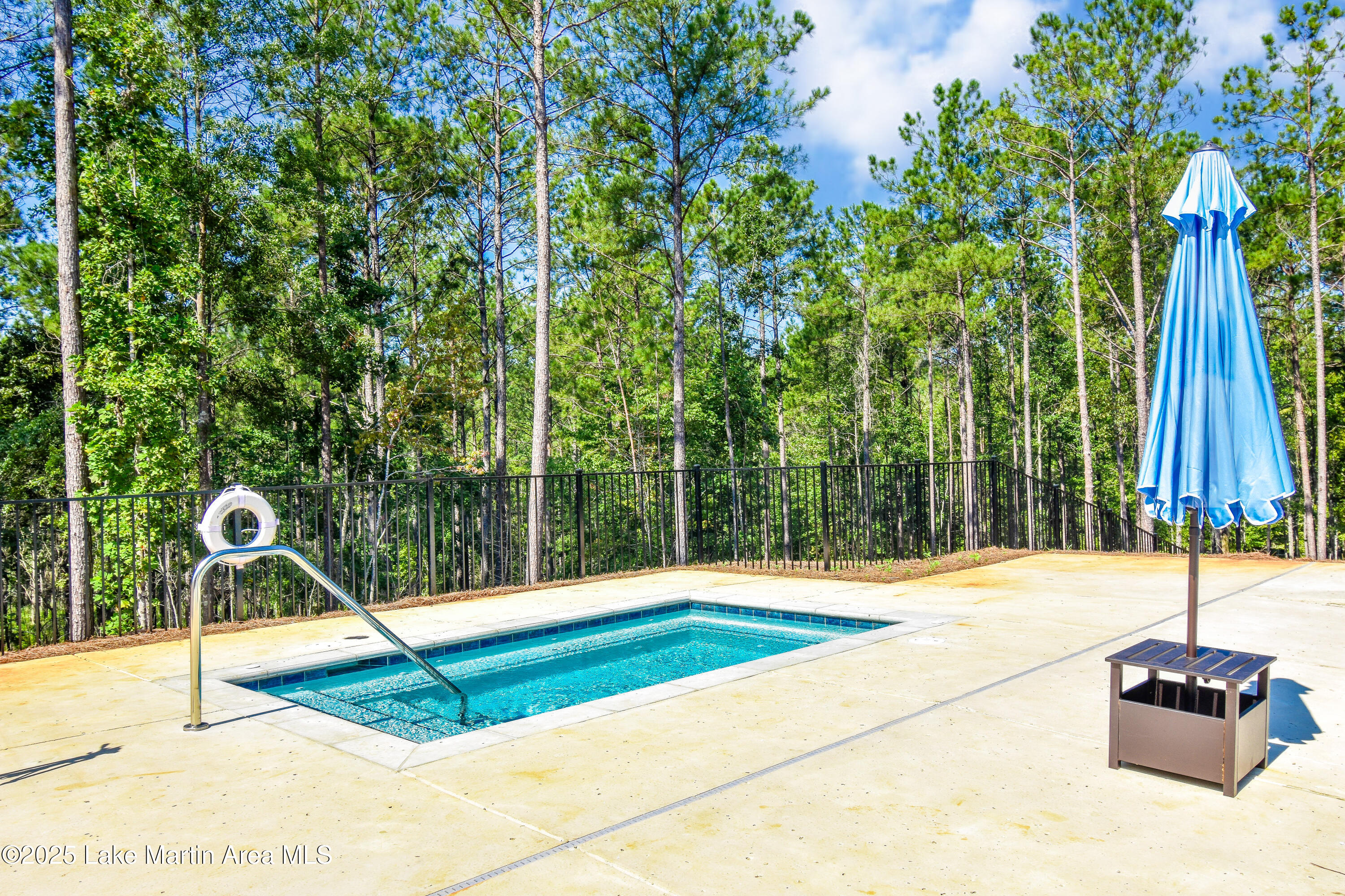 182 Oliver Way