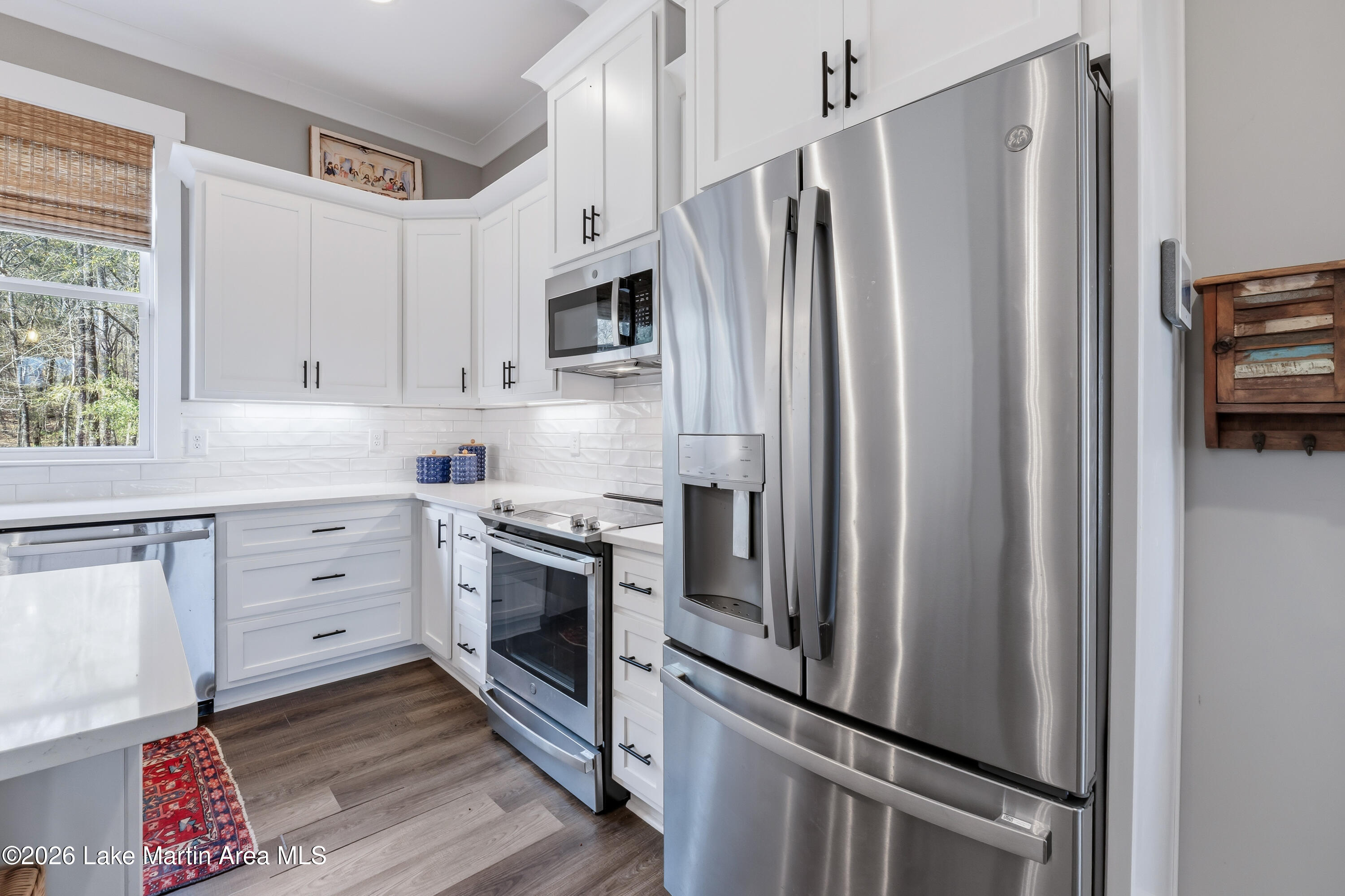 241 Pine Tree Cir