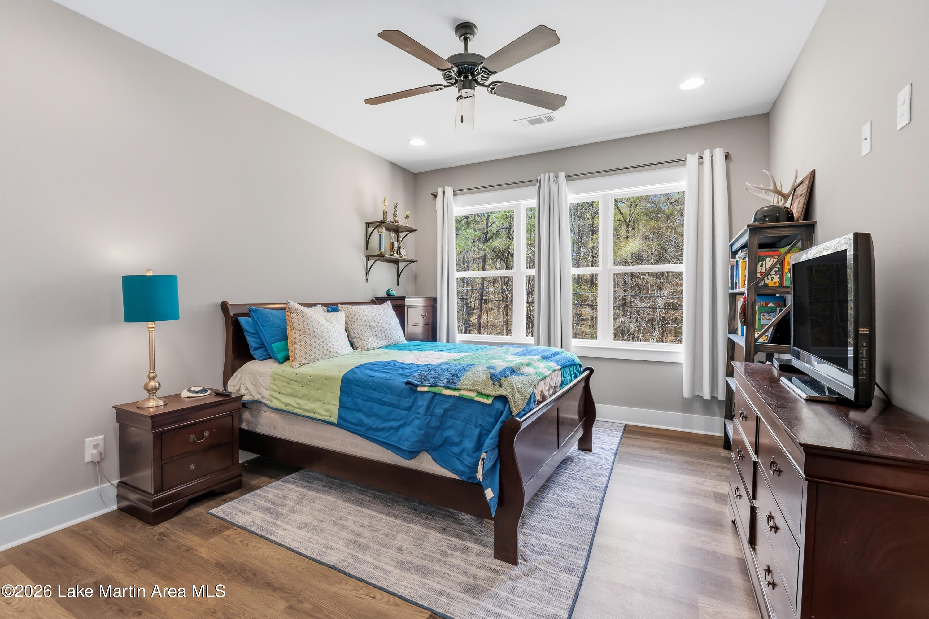 241 Pine Tree Cir